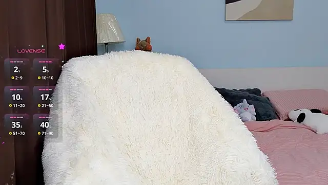 Snapshot of ViViennepp chatting on 03/16/26, 05:50 ViViennepp online show from 03/16/26, 05:50