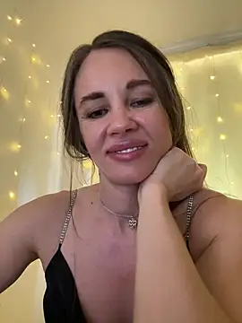 LucieMack online show from 06/15/26, 12:51