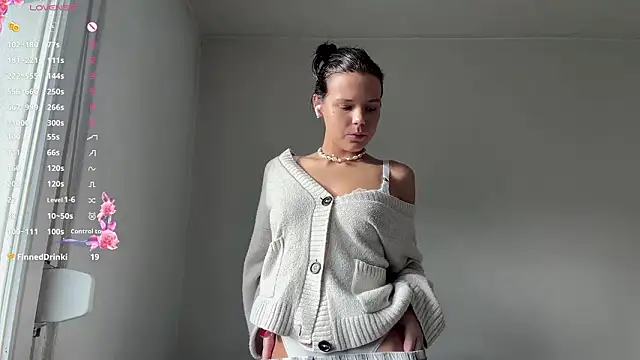 Snapshot of MaydaCornwall chatting on 03/07/26, 03:09 MaydaCornwall online show from 03/07/26, 03:09