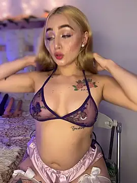 Sara Sophia420 online show from 05/13/26, 06:33