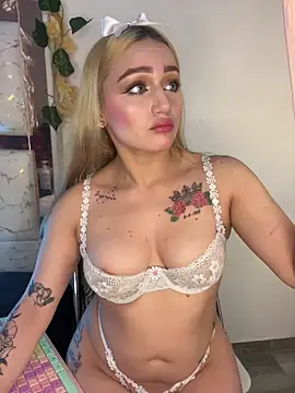 Sara Sophia420 online show from 06/25/26, 08:41