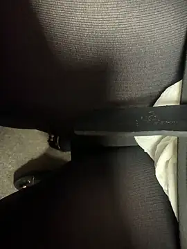 HiddenHoneyLDN online show from 11/27/25, 10:17