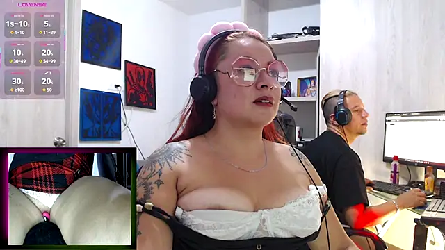 leidydi223 online show from 10/18/25, 01:19