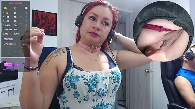 leidydi223 online show from 11/12/25, 02:39