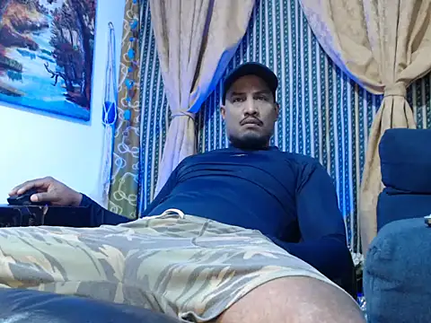 Snapshot of ElCaballeroNegro24 chatting on 10/14/25, 11:05 ElCaballeroNegro24 online show from 10/14/25, 11:05