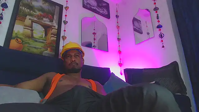 Snapshot of ElCaballeroNegro24 chatting on 02/24/26, 04:10 ElCaballeroNegro24 online show from 02/24/26, 04:10