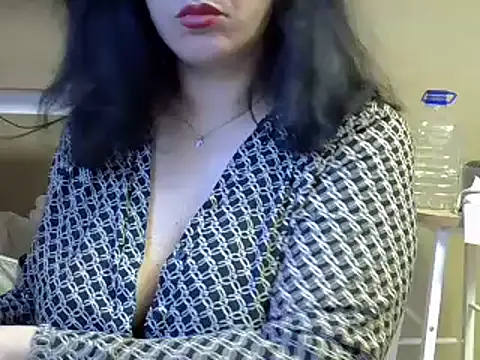 Snapshot of ITALIANASISIXX chatting on 12/23/25, 08:12 ITALIANASISIXX online show from 12/23/25, 08:12