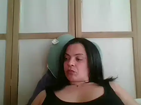 Snapshot of ITALIANASISIXX chatting on 02/22/26, 02:48 ITALIANASISIXX online show from 02/22/26, 02:48