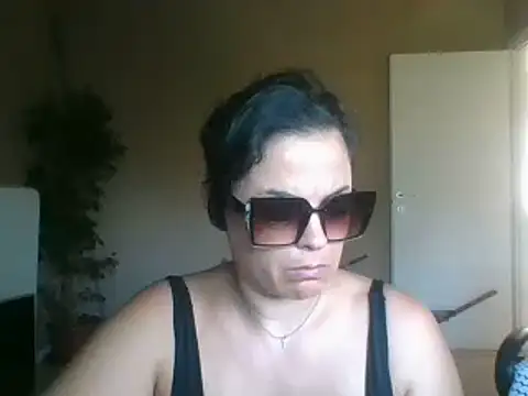 ITALIANASISIXX online show from 06/22/26, 04:37