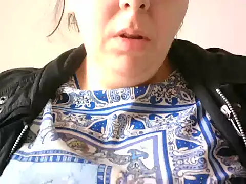 Snapshot of MISTRESSSONIA chatting on 03/06/25, 01:03 MISTRESSSONIA online show from 03/06/25, 01:03