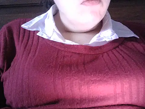 Snapshot of MISTRESSSONIA chatting on 03/12/25, 04:13 MISTRESSSONIA online show from 03/12/25, 04:13
