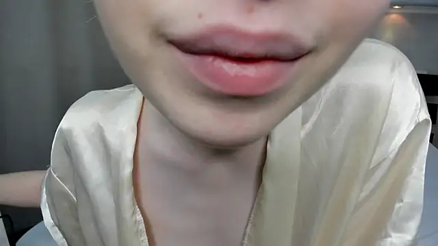 Camilla Kelly online show from 11/21/25, 01:04