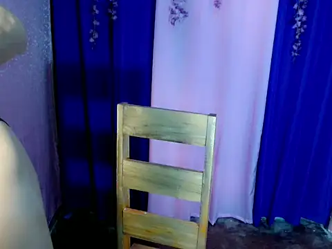 Snapshot of cyd_twink chatting on 09/27/25, 12:43 cyd twink online show from 09/27/25, 12:43