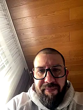 Snapshot of andrey1887 chatting on 09/16/25, 01:23 andrey1887 online show from 09/16/25, 01:23