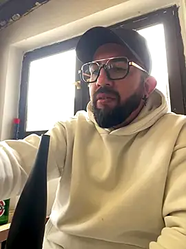 Snapshot of andrey1887 chatting on 09/24/25, 12:41 andrey1887 online show from 09/24/25, 12:41