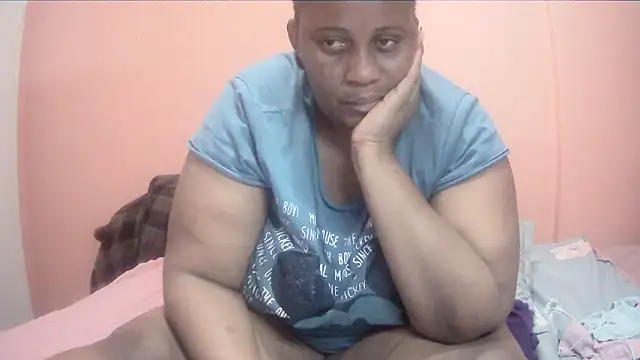 HUGEASSXXXXX online show from 11/30/25, 06:12