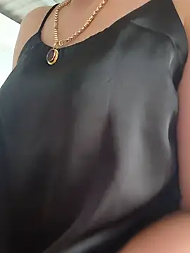 Snapshot of Rosalind_xxx chatting on 07/07/26, 03:09 Rosalind xxx online show from 07/07/26, 03:09