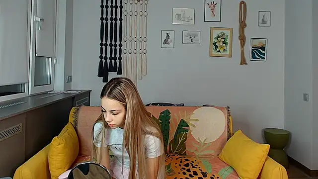 daddyonlyloveme online show from 10/04/25, 07:23