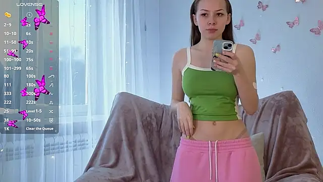 Snapshot of BlushinBloom chatting on 02/21/26, 06:03 BlushinBloom online show from 02/21/26, 06:03