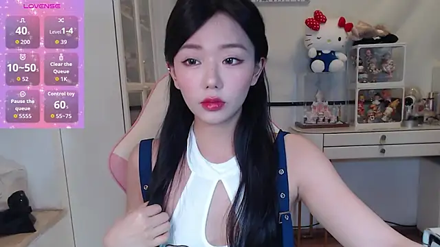 Snapshot of jiajia_L chatting on 05/08/26, 08:08 jiajia L online show from 05/08/26, 08:08