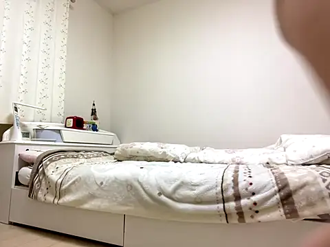 sora 033 online show from 11/13/25, 03:55