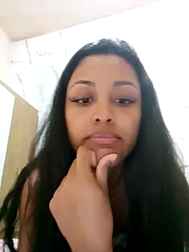 indiazinhabella27 online show from 10/06/25, 07:33