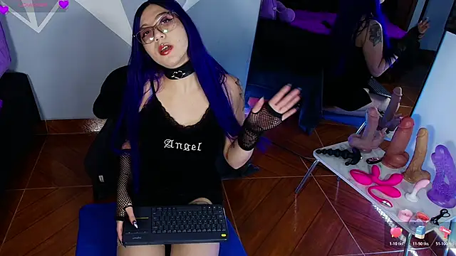 karlamoon23 online show from 06/14/26, 02:30