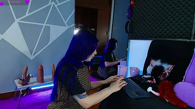 karlamoon23 online show from 06/20/26, 03:59