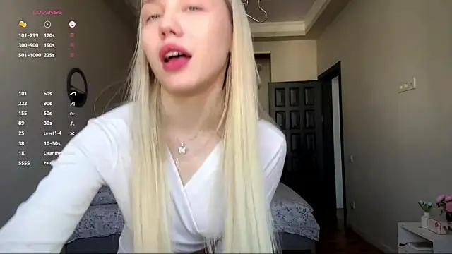 Snapshot of LilianBenskin chatting on 04/16/26, 08:37 LilianBenskin online show from 04/16/26, 08:37