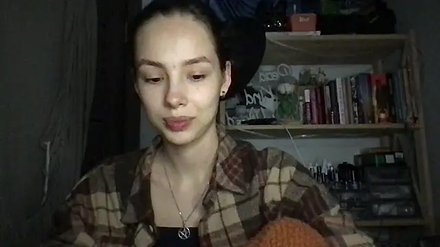 Yuna5343 online show from 09/23/25, 10:24