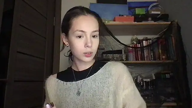 Yuna5343 online show from 11/07/25, 09:15