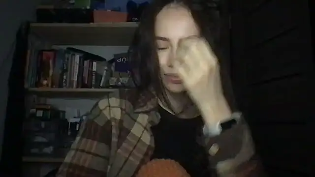 Yuna5343 online show from 11/15/25, 05:16