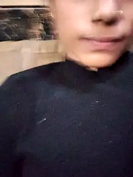 Snapshot of Nancy-queen chatting on 12/15/25, 03:05 Nancy-queen online show from 12/15/25, 03:05