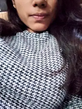 Snapshot of Nancy-queen chatting on 12/16/25, 01:27 Nancy-queen online show from 12/16/25, 01:27