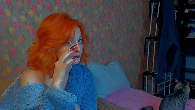 Snapshot of Squirrel_Bunny chatting on 10/24/25, 02:13 Squirrel Bunny online show from 10/24/25, 02:13