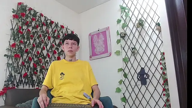 LiamBrown09 online show from 04/24/26, 07:38