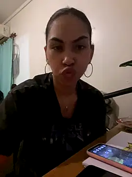 jessens144 online show from 11/26/25, 04:13