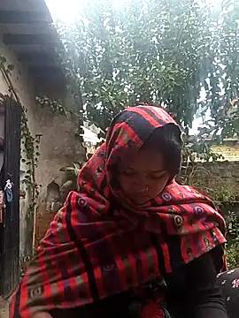 Snapshot of heena3355 chatting on 12/20/25, 03:35 heena3355 online show from 12/20/25, 03:35