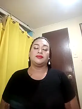 Snapshot of EmmaKantutera chatting on 11/19/25, 11:54 EmmaKantutera online show from 11/19/25, 11:54