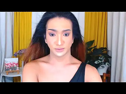 Snapshot of EmmaKantutera chatting on 11/30/25, 10:41 EmmaKantutera online show from 11/30/25, 10:41