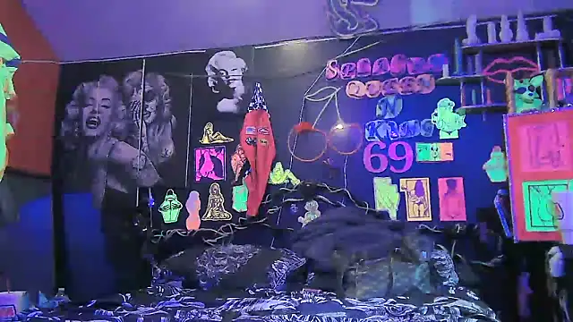 Splash Queen420 online show from 05/16/26, 12:07