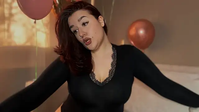 MissAdena online show from 05/01/26, 11:04