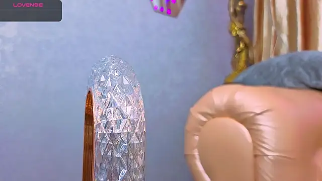 Snapshot of Bom_Mia_Bom chatting on 02/20/26, 06:26 Bom Mia Bom online show from 02/20/26, 06:26