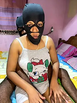 Snapshot of Sadaru_ chatting on 09/30/25, 02:22 Sadaru  online show from 09/30/25, 02:22