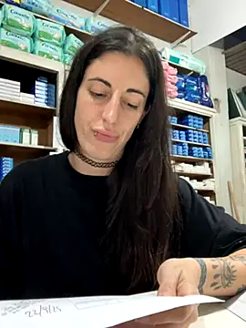 Snapshot of ferchule7 chatting on 10/24/25, 04:14 ferchule7 online show from 10/24/25, 04:14