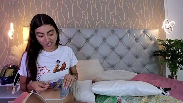 Naughty Couple83 online show from 06/06/26, 07:07