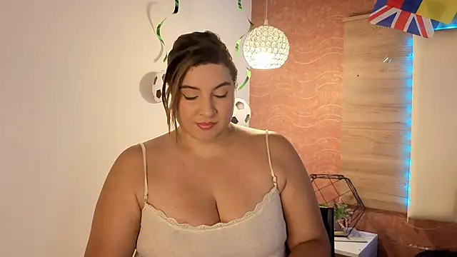 Snapshot of AgnesIvanova chatting on 06/23/26, 06:17 AgnesIvanova online show from 06/23/26, 06:17