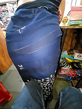 Snapshot of indianhotwife639 chatting on 12/05/25, 05:49 indianhotwife639 online show from 12/05/25, 05:49