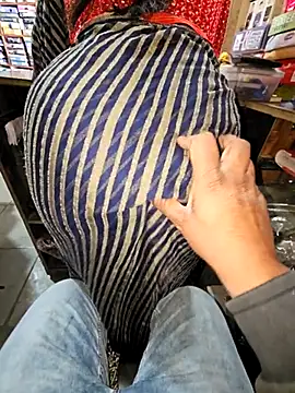 Snapshot of indianhotwife639 chatting on 01/07/26, 04:59 indianhotwife639 online show from 01/07/26, 04:59