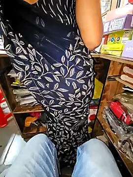 Snapshot of indianhotwife639 chatting on 01/18/26, 05:22 indianhotwife639 online show from 01/18/26, 05:22